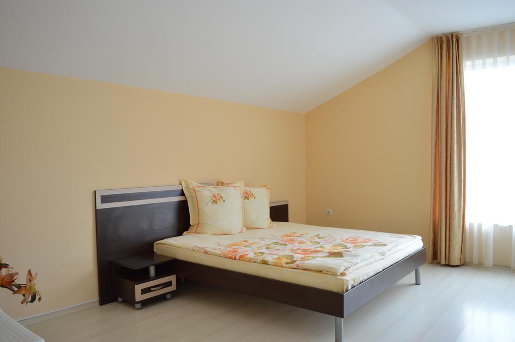 Zafo Hotel سينيموريتس الغرفة الصورة